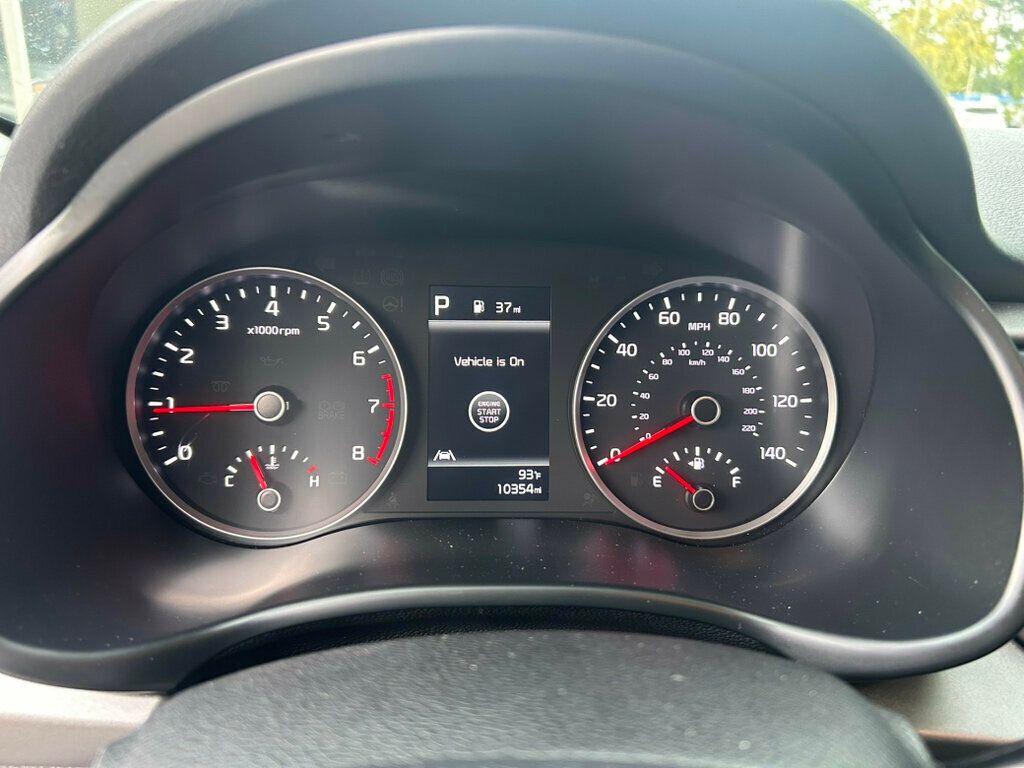 2023 Kia Rio LX S photo 4