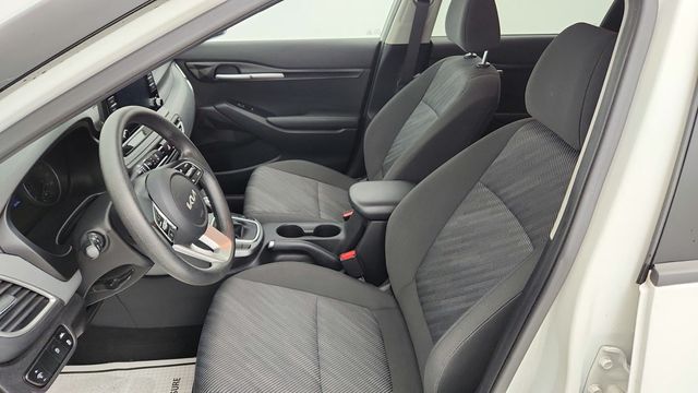 2023 Kia Seltos LX IVT AWD - 22941125 - 17
