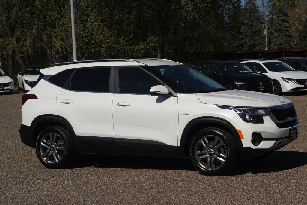 2023 Kia Seltos ONE OWNER AWD S, LOADED W/ SAFETY FEATURES, APPLE CARPLAY & MORE - 23014188 | Video 1