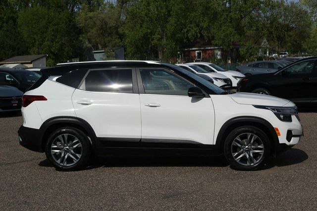 2023 Kia Seltos ONE OWNER S W/ ALL THE SAFETY FEATURES, APPLE CARPLAY & MORE - 23014184 - 1