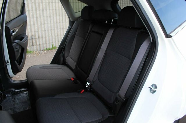 2023 Kia Seltos ONE OWNER S W/ ALL THE SAFETY FEATURES, APPLE CARPLAY & MORE - 23014184 - 24