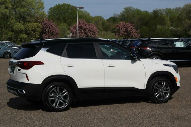 2023 Kia Seltos ONE OWNER S W/ ALL THE SAFETY FEATURES, APPLE CARPLAY & MORE - 23014184 - 2