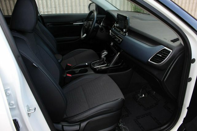 2023 Kia Seltos ONE OWNER S W/ ALL THE SAFETY FEATURES, APPLE CARPLAY & MORE - 23014184 - 6