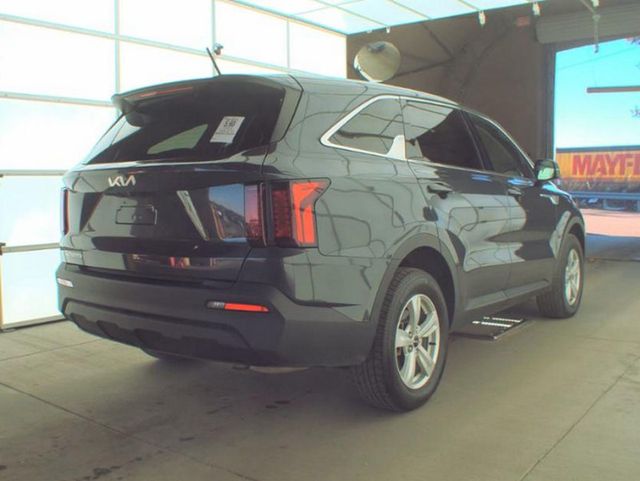 2023 Kia Sorento LX AWD - 23003435 - 3