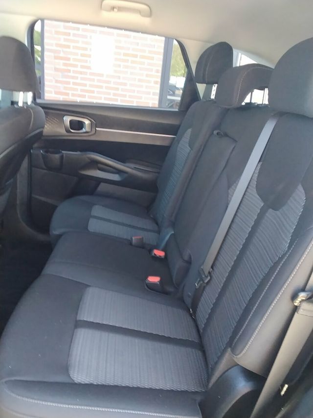 2023 Kia Sorento LX FWD - 22922258 - 7