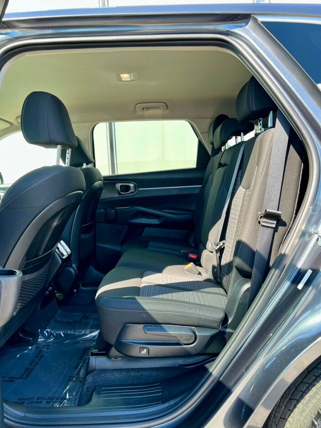 2023 Kia Sorento LX FWD - 22921870 - 14