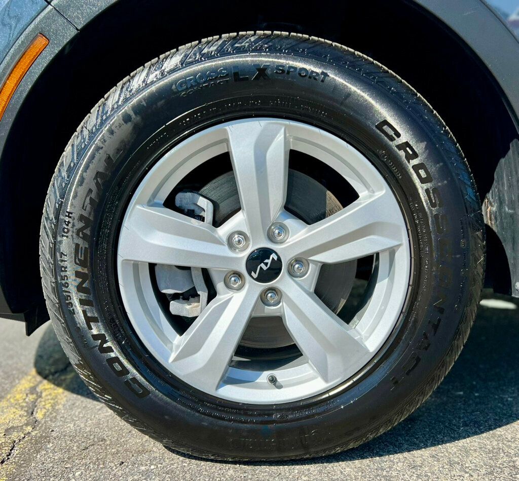 2023 Kia Sorento LX FWD - 22921870 - 25