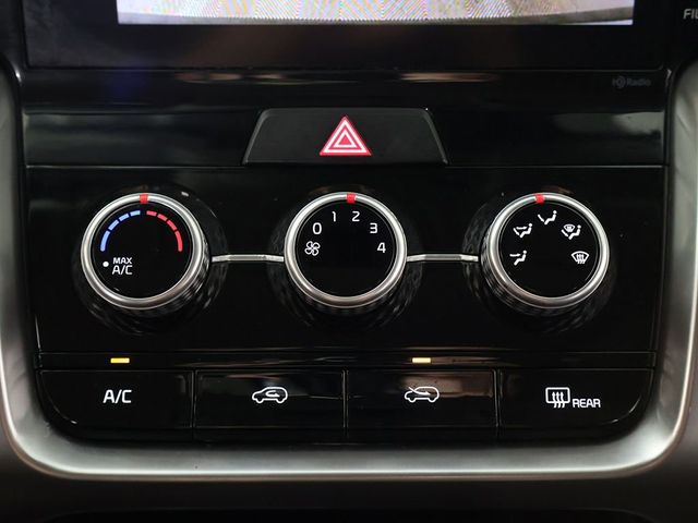 2023 Kia Sorento LX FWD - 23010869 - 44