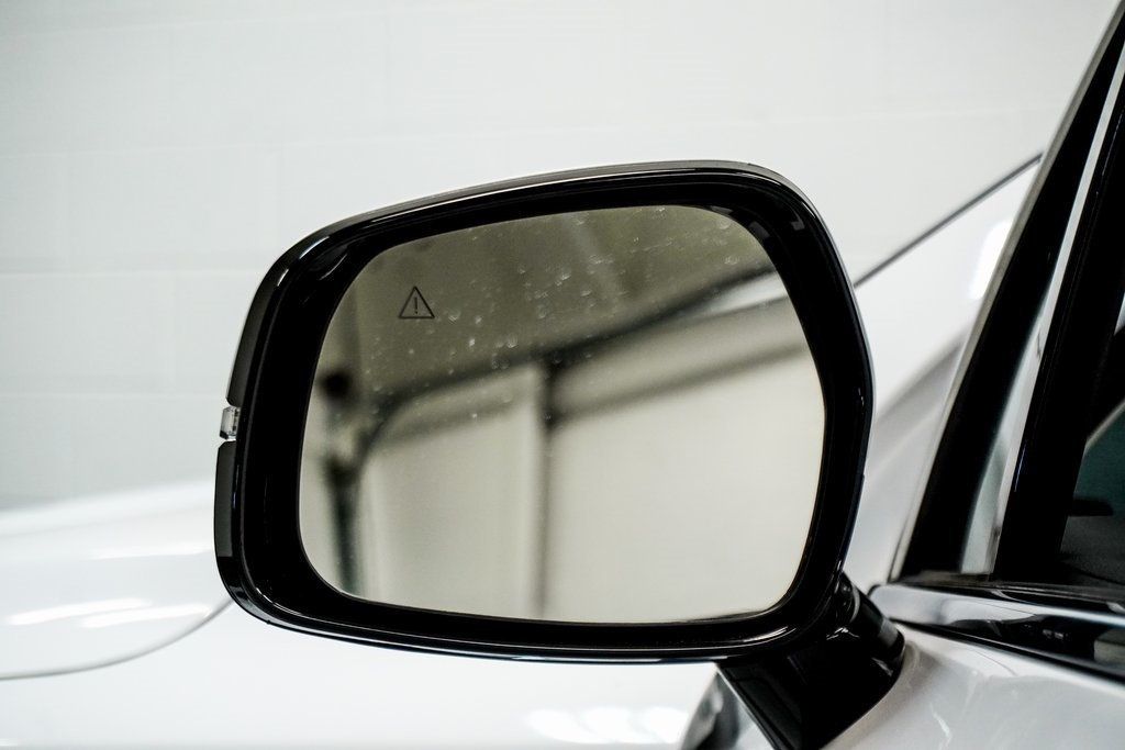 2023 Kia Sorento LX photo 14