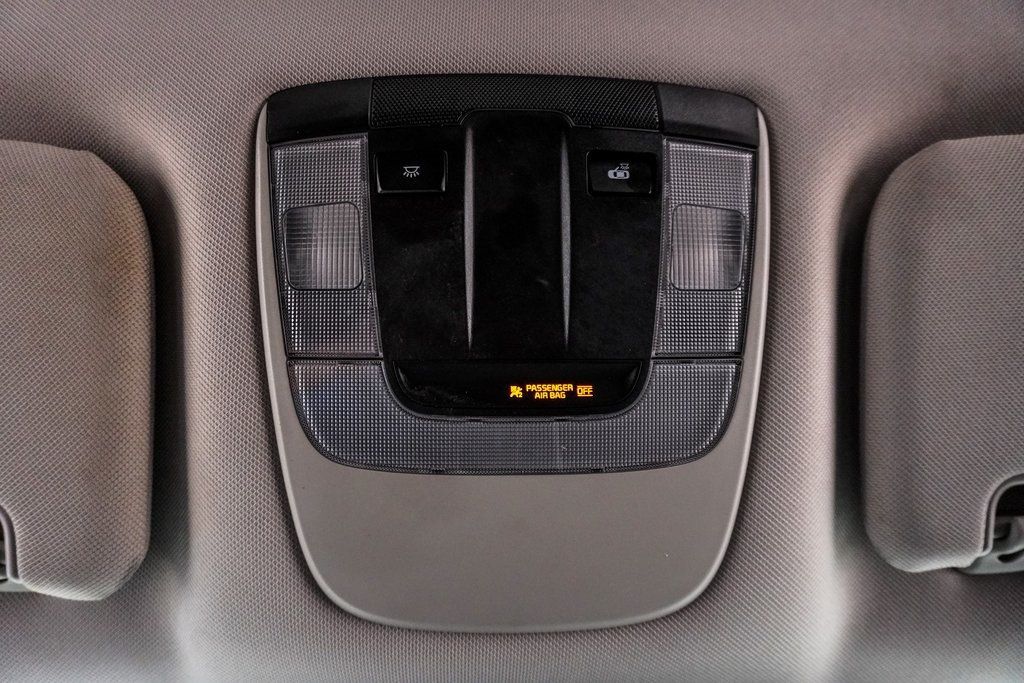 2023 Kia Sorento LX photo 36