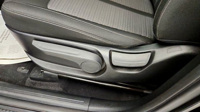 2023 Kia Sorento LX FWD - 23004242 - 10