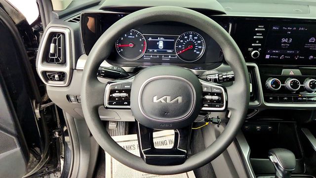 2023 Kia Sorento LX FWD - 23004242 - 12