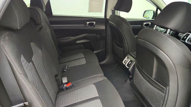 2023 Kia Sorento LX FWD - 23004242 - 22
