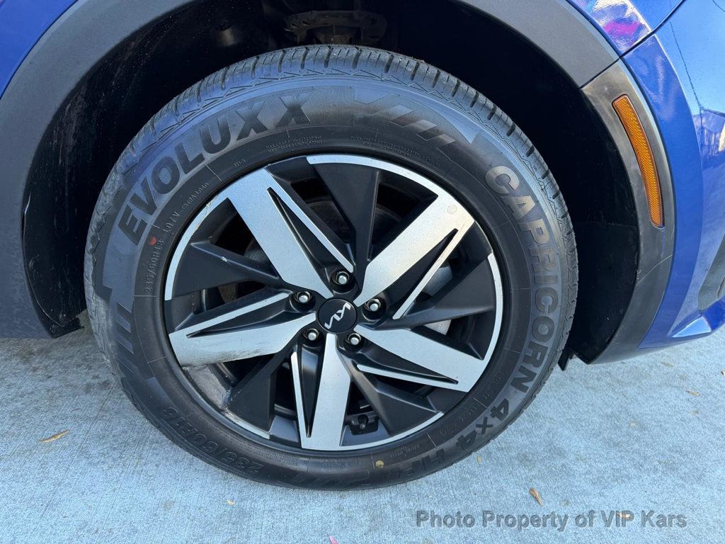 2023 Kia Sorento S FWD - 22947056 - 9