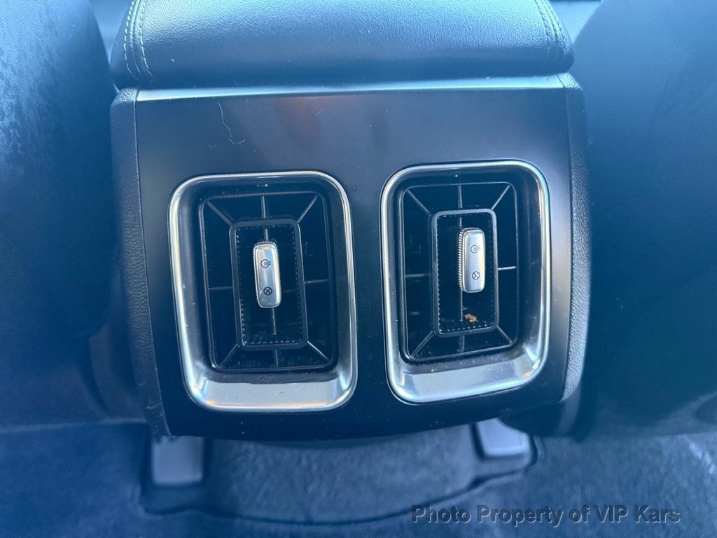 2023 Kia Sorento S FWD - 22947056 - 19