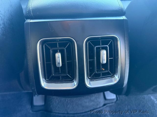 2023 Kia Sorento S FWD - 22947056 - 19