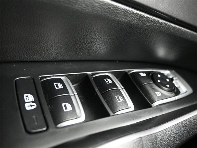 2023 Kia Sorento S FWD - 22954814 - 30