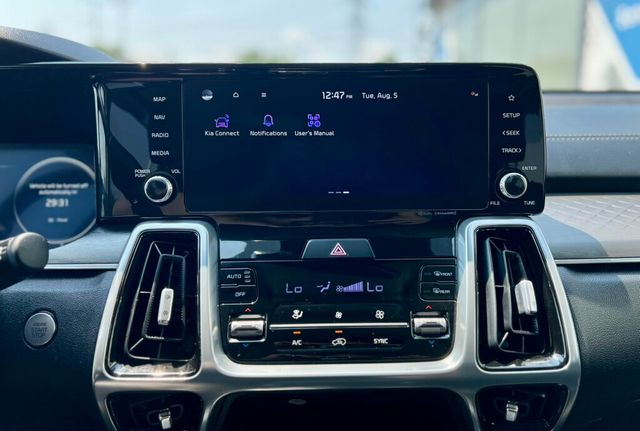 2023 Kia Sorento SX - 22893134 - 28