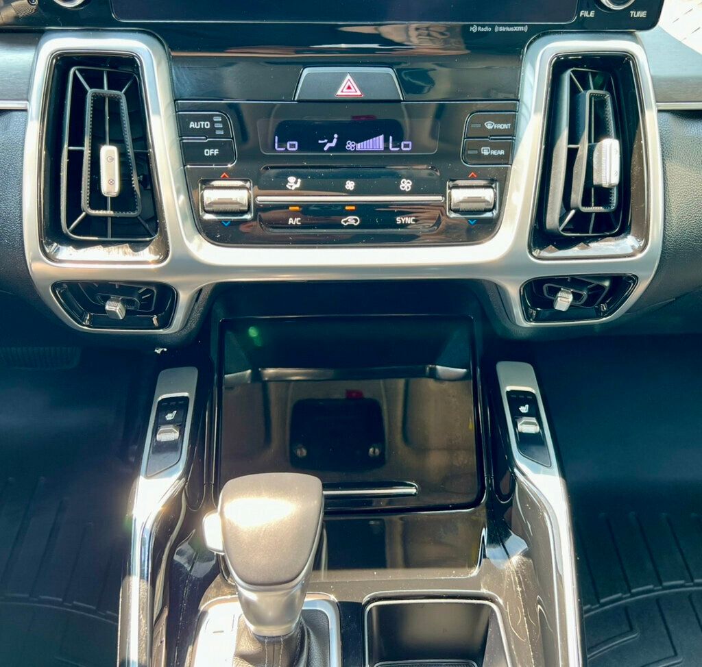 2023 Kia Sorento SX - 22893134 - 32