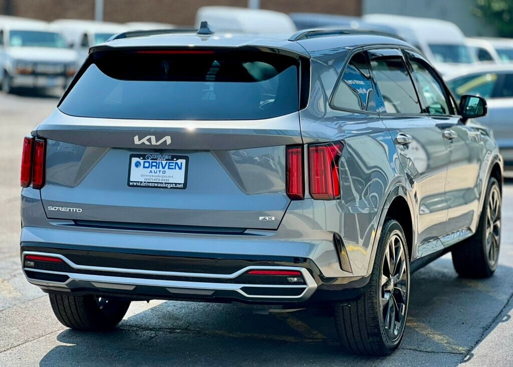 2023 Kia Sorento SX photo 4