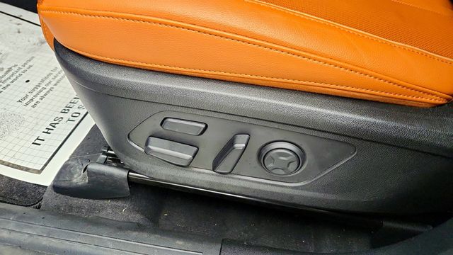 2023 Kia Sorento X-Line SX Prestige AWD w/ Panoramic Sunroof - 22992784 - 10