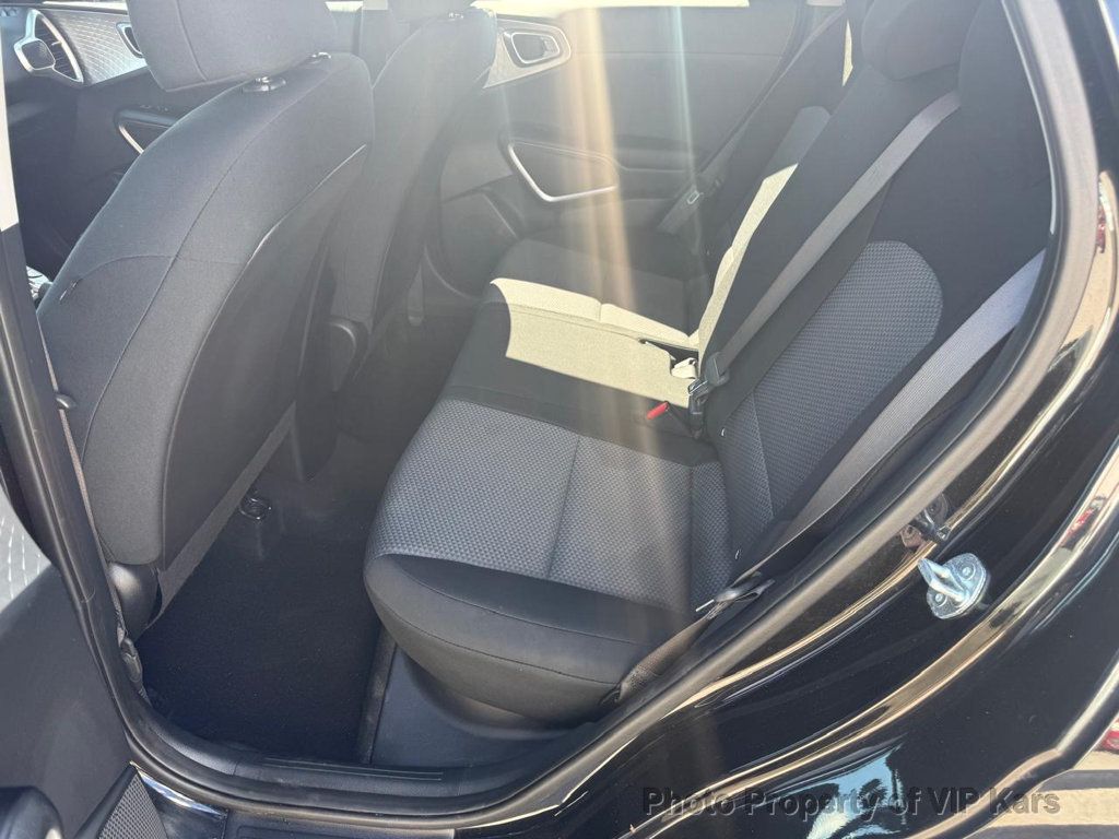 2023 Kia Soul LX IVT - 22930610 - 12