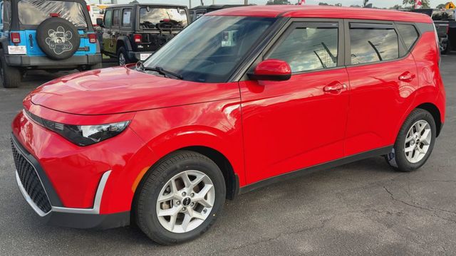 2023 Kia Soul LX IVT - 23075538 - 3