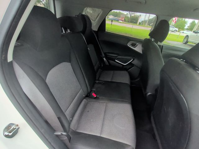 2023 Kia Soul LX IVT - 23079655 - 21