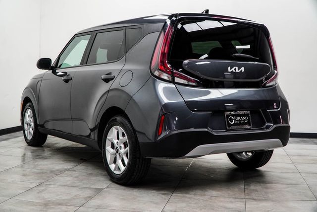 2023 Kia Soul LX IVT - 22942825 - 9
