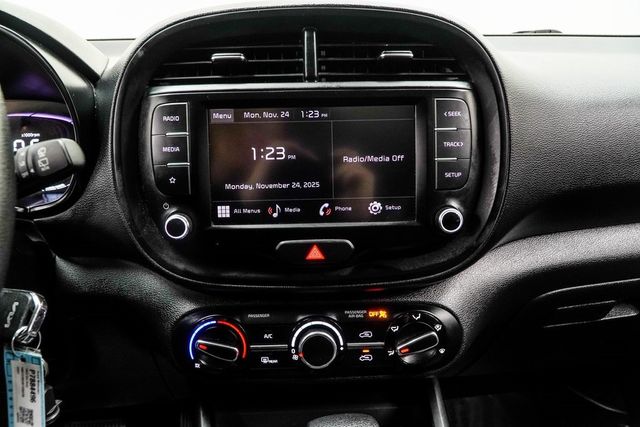 2023 Kia Soul LX IVT - 22942825 - 16