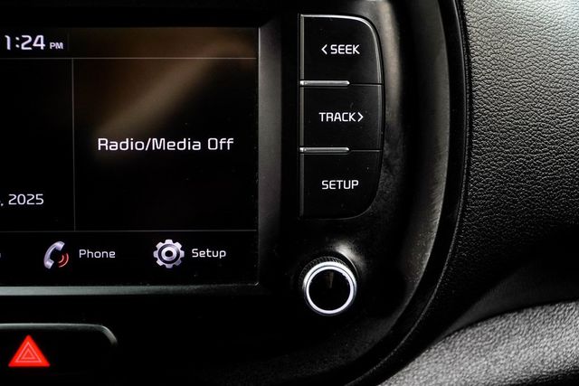 2023 Kia Soul LX IVT - 22942825 - 19