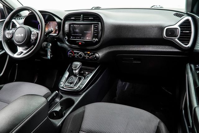2023 Kia Soul LX IVT - 22942825 - 36