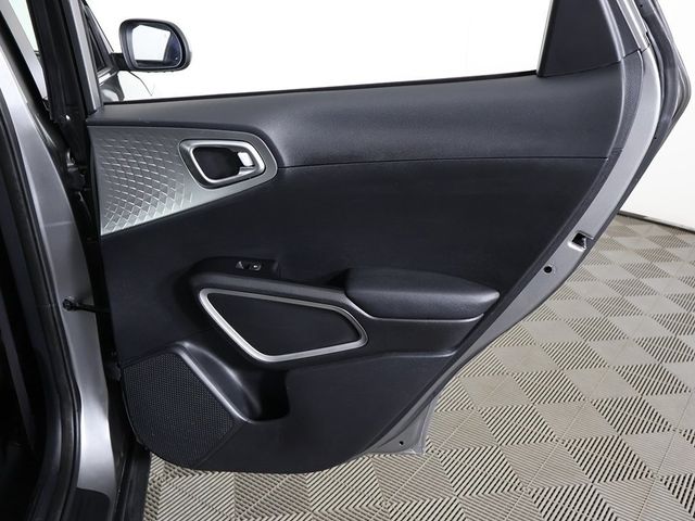 2023 Kia Soul LX IVT - 22955736 - 23