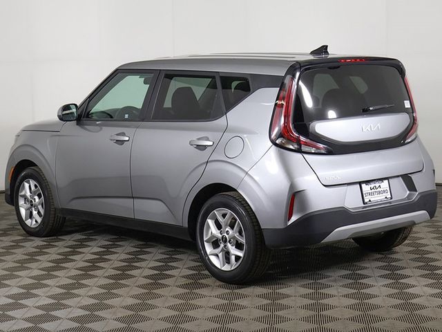 2023 Kia Soul LX IVT - 22955736 - 7