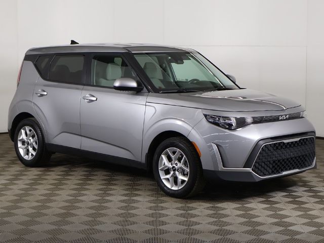 2023 Kia Soul LX IVT - 22998636 - 1