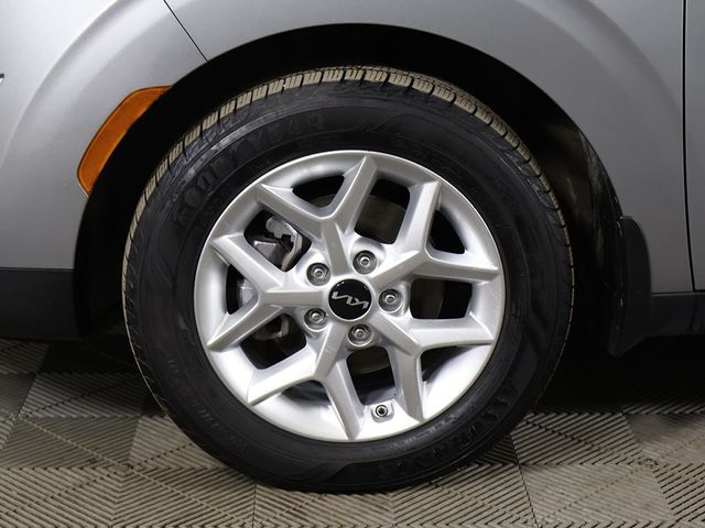 2023 Kia Soul LX IVT - 22998636 - 19