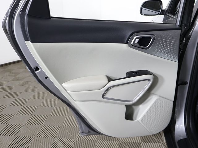 2023 Kia Soul LX IVT - 22998636 - 22