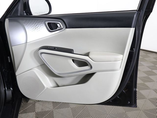 2023 Kia Soul LX IVT - 23022128 - 19