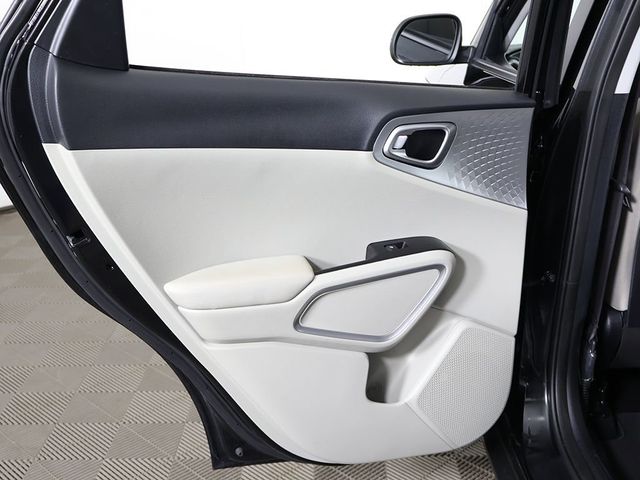 2023 Kia Soul LX IVT - 23022128 - 20