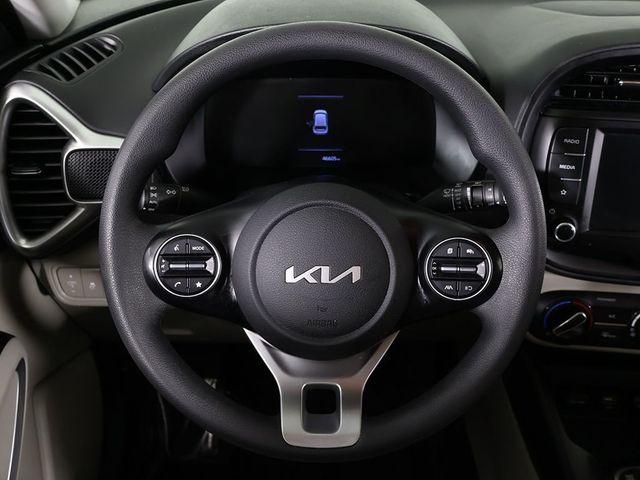 2023 Kia Soul LX IVT - 23022128 - 32