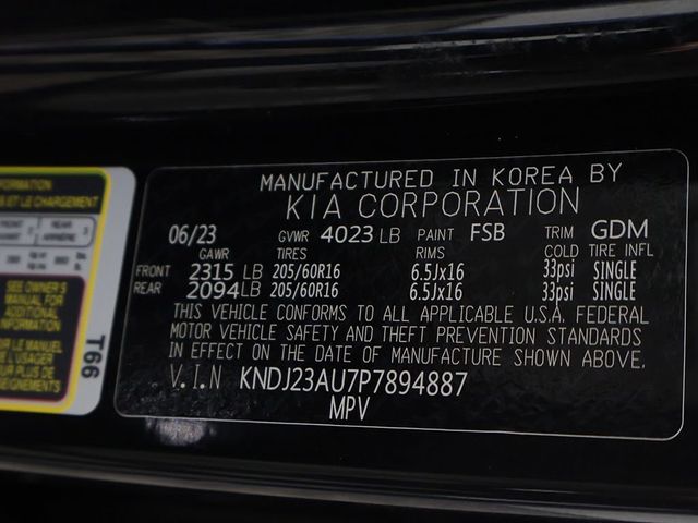2023 Kia Soul LX IVT - 23022128 - 41