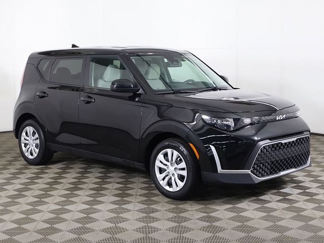 2023 Kia Soul LX IVT - 23022128 - 42