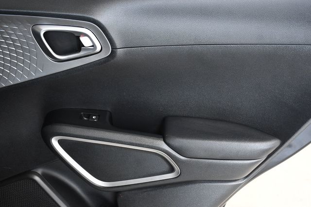2023 Kia Soul LX IVT - 22827655 - 14