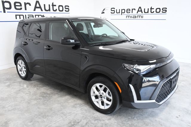 2023 Kia Soul LX IVT - 22827655 - 2