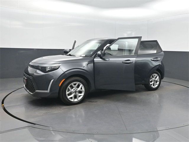 2023 Kia Soul LX IVT - 22960865 - 36