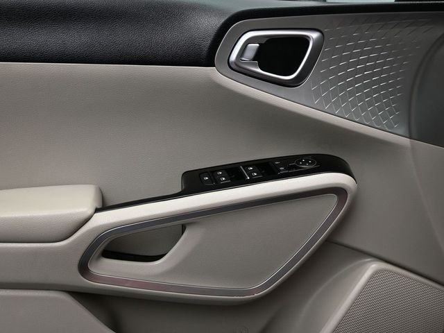 2023 Kia Soul LX IVT - 22973427 - 12