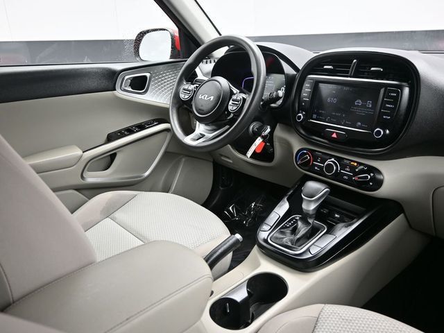 2023 Kia Soul LX IVT - 22973427 - 18