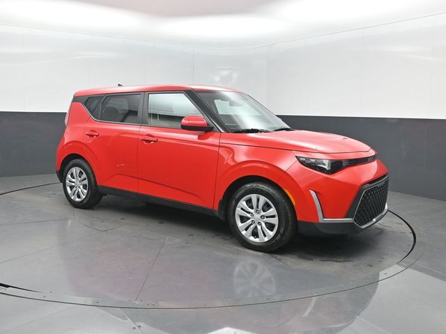 2023 Kia Soul LX IVT - 22973427 - 32