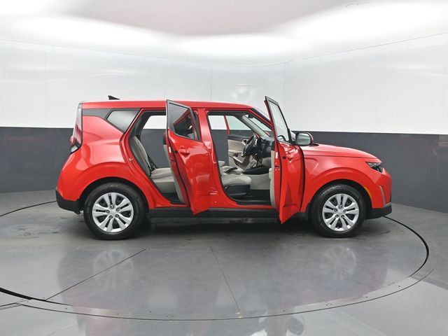2023 Kia Soul LX IVT - 22973427 - 35