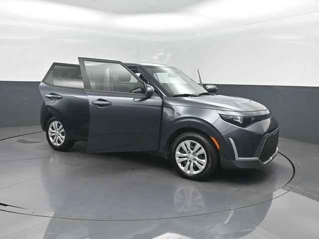 2023 Kia Soul LX IVT - 23057687 - 33